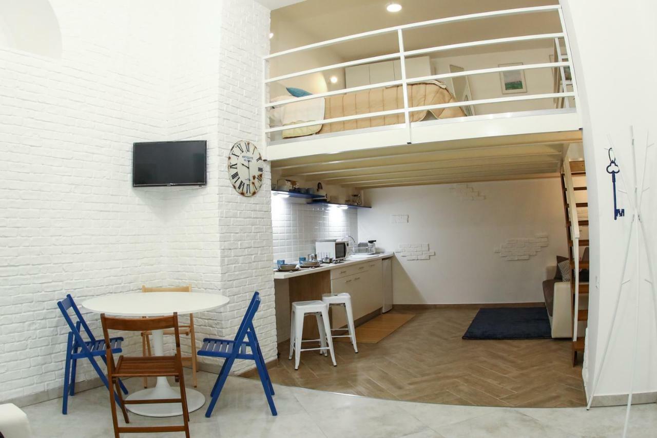 La Maisonette At Duomo Apartman Nápoly Kültér fotó