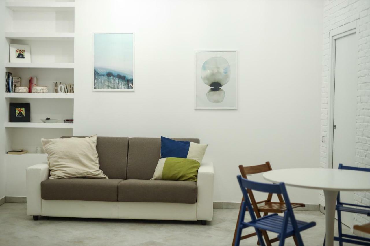 La Maisonette At Duomo Apartman Nápoly Kültér fotó